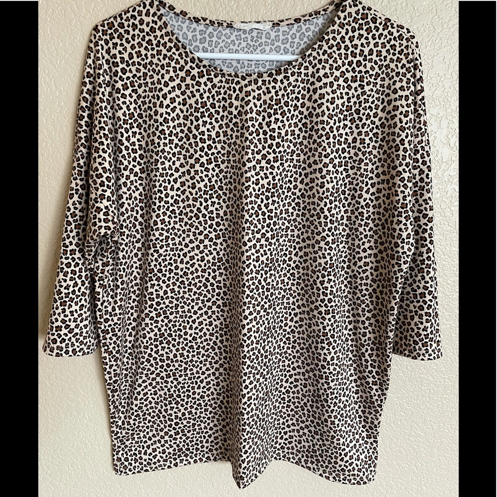 Soft Leopard print tunic, Size XS